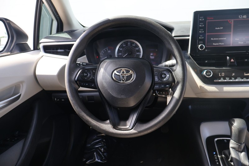 Toyota Corolla Vehicle Full-screen Gallery Image 24