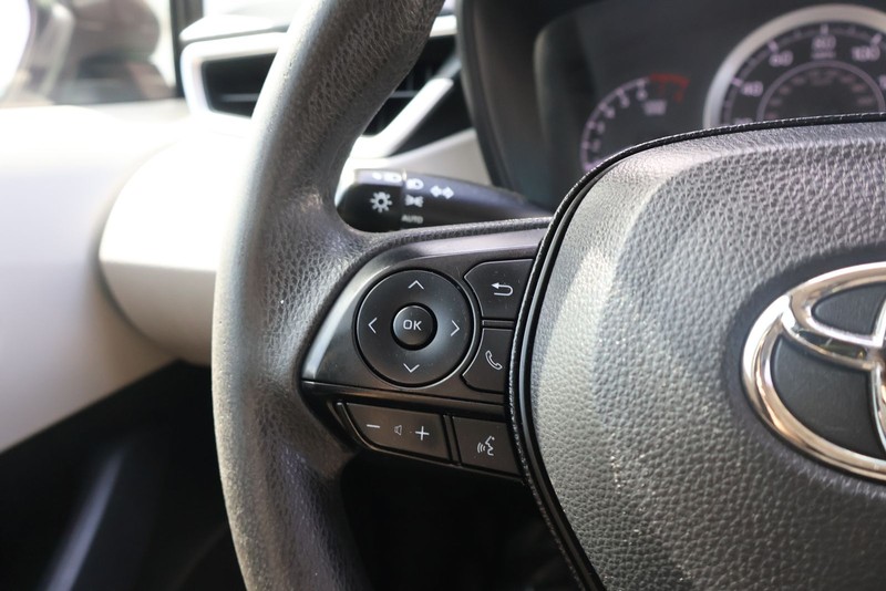 Toyota Corolla Vehicle Full-screen Gallery Image 25