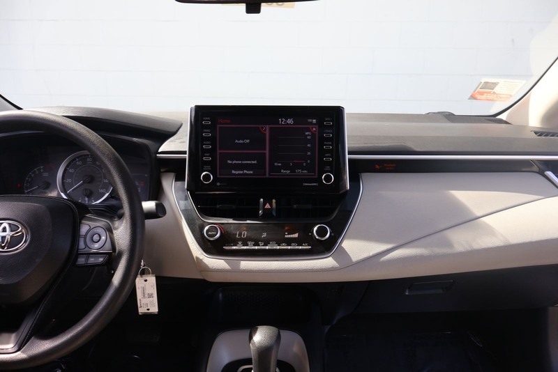 Toyota Corolla Vehicle Full-screen Gallery Image 27