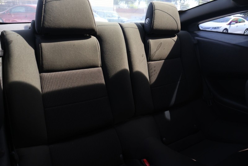 Ford Mustang Vehicle Full-screen Gallery Image 20