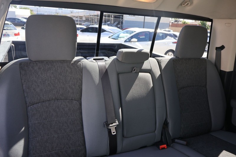 Ram 1500 Vehicle Full-screen Gallery Image 20