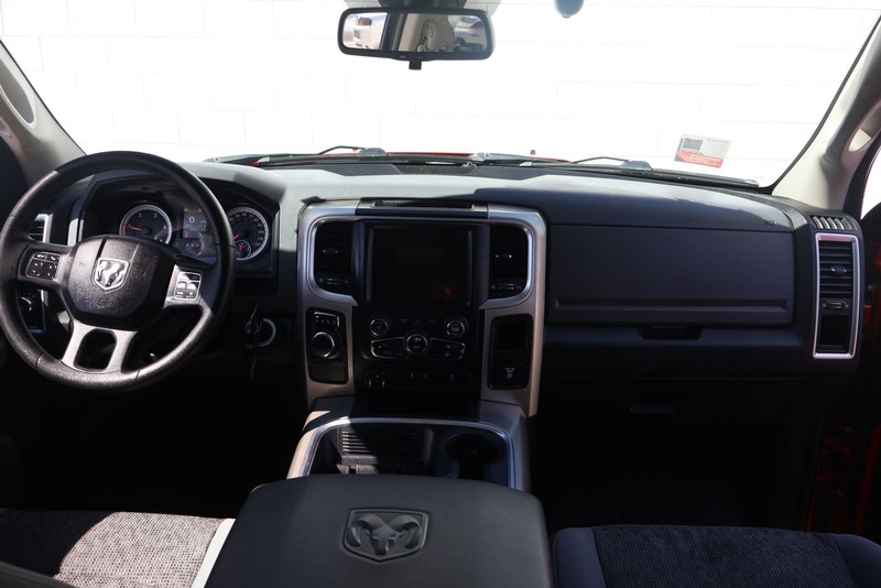 Ram 1500 Vehicle Full-screen Gallery Image 21