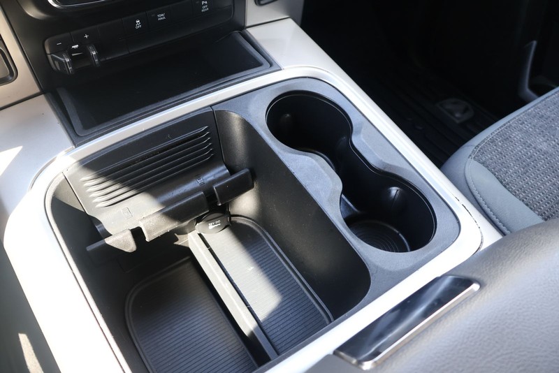 Ram 1500 Vehicle Full-screen Gallery Image 31