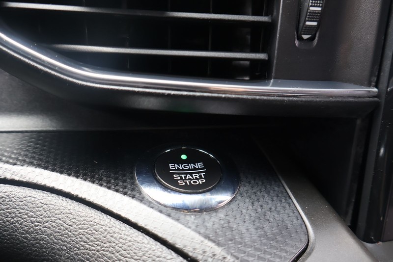 Ford Explorer Vehicle Full-screen Gallery Image 30