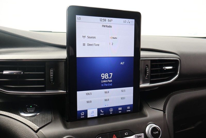 Ford Explorer Vehicle Full-screen Gallery Image 32