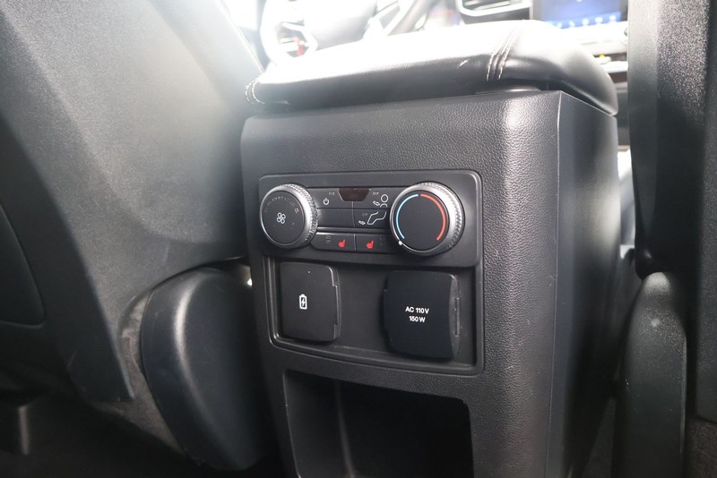 Ford Explorer Vehicle Full-screen Gallery Image 25