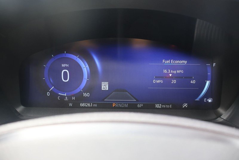 Ford Explorer Vehicle Full-screen Gallery Image 27