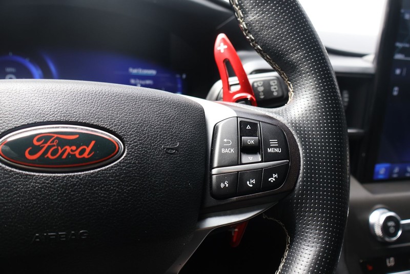 Ford Explorer Vehicle Full-screen Gallery Image 30