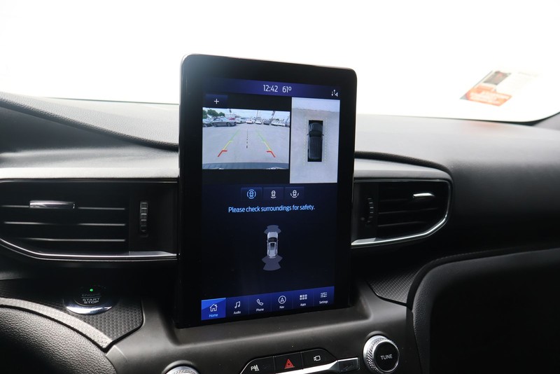 Ford Explorer Vehicle Full-screen Gallery Image 33