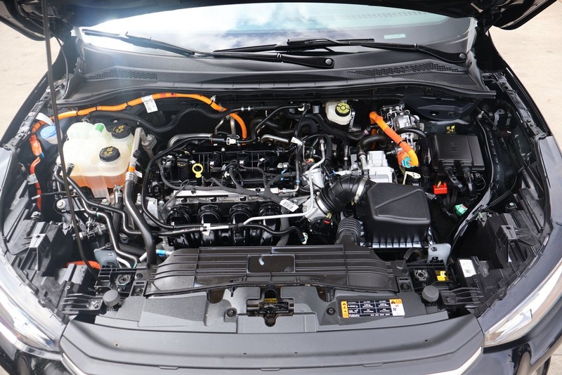 Ford Escape Vehicle Full-screen Gallery Image 13