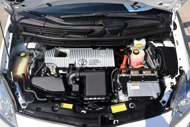 Toyota Prius Vehicle Full-screen Gallery Image 12