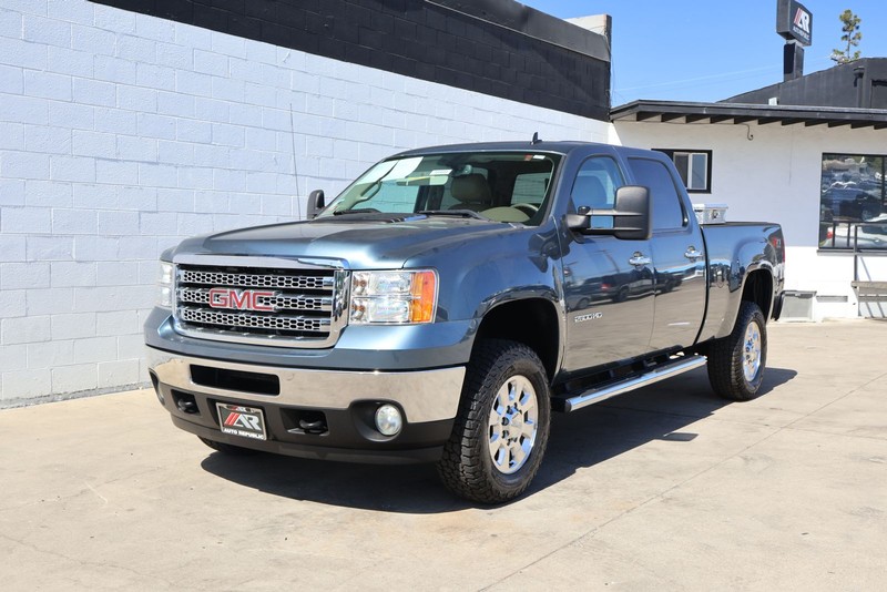 GMC Sierra 2500HD Vehicle Full-screen Gallery Image 12