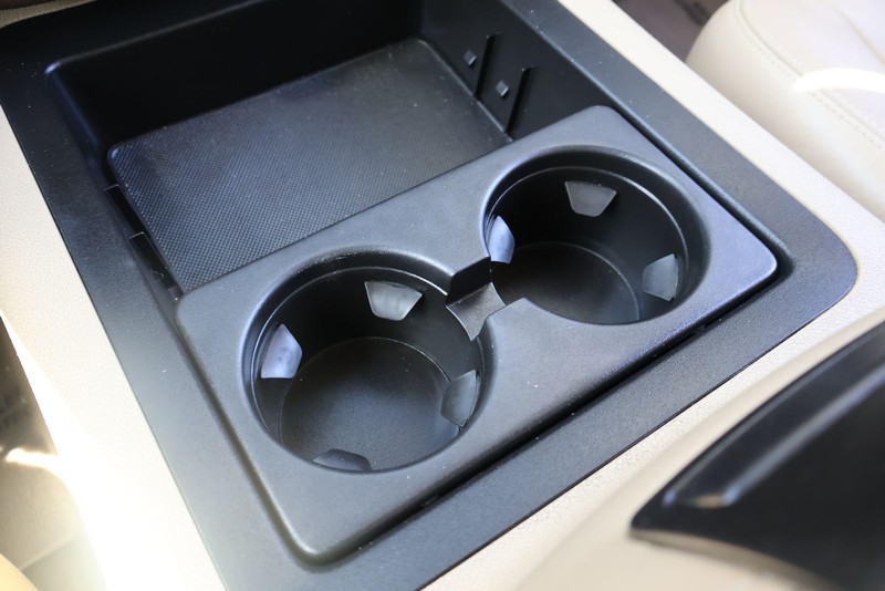 GMC Sierra 2500HD Vehicle Full-screen Gallery Image 32