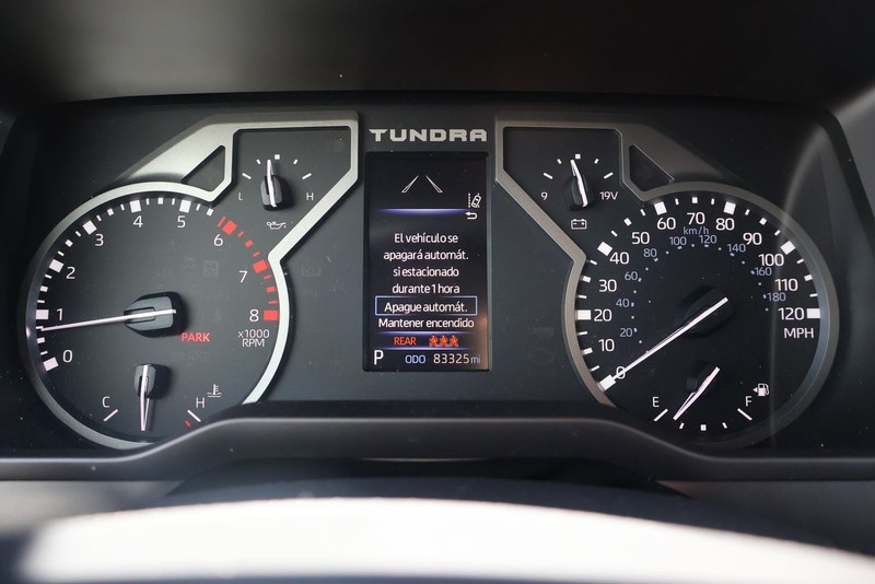 Toyota Tundra Vehicle Full-screen Gallery Image 23