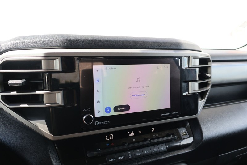 Toyota Tundra Vehicle Full-screen Gallery Image 29