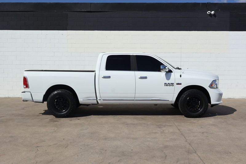 Ram 1500 Vehicle Full-screen Gallery Image 04