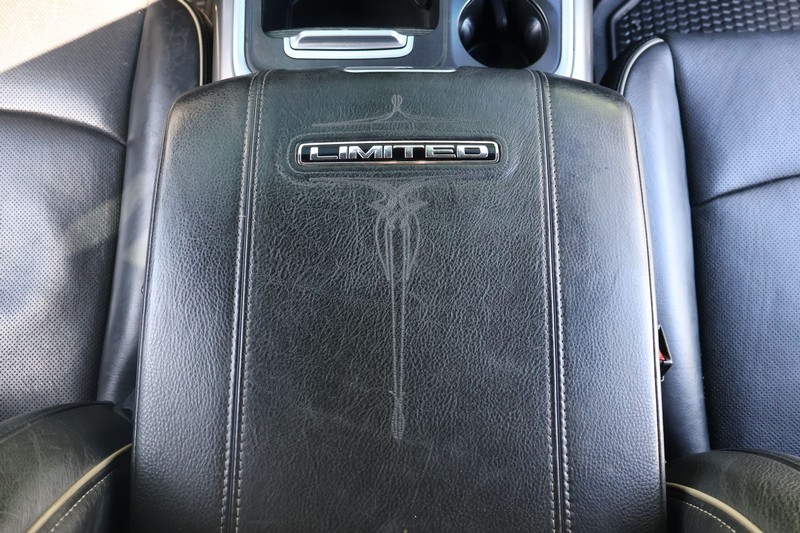 Ram 1500 Vehicle Full-screen Gallery Image 24