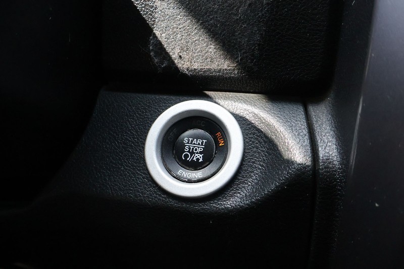 Ram 1500 Vehicle Full-screen Gallery Image 36