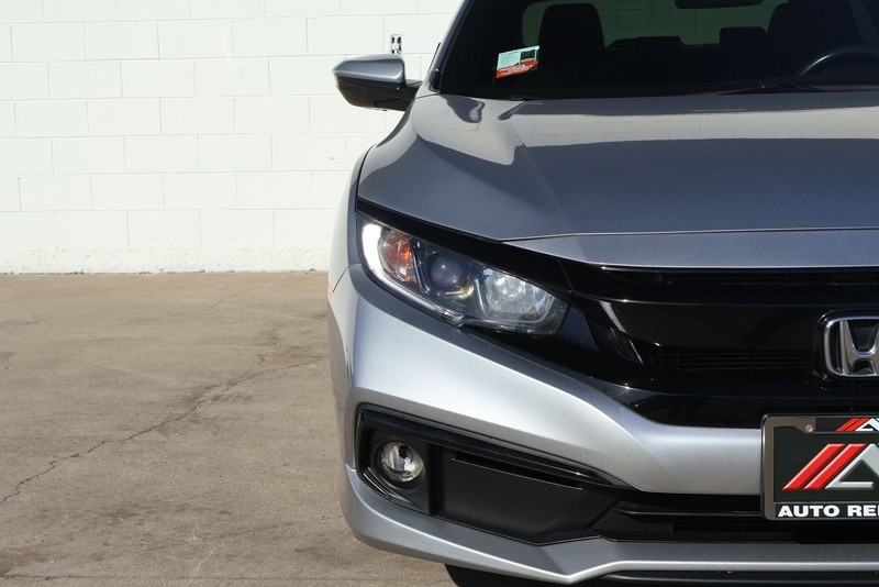 Honda Civic Sedan Vehicle Full-screen Gallery Image 03