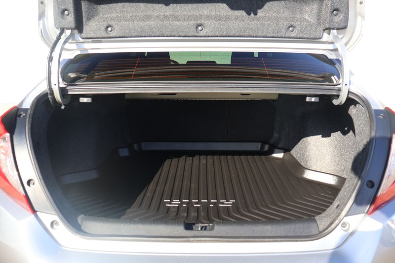 Honda Civic Sedan Vehicle Full-screen Gallery Image 08