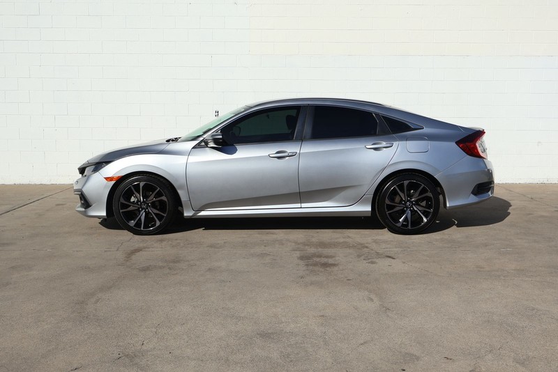 Honda Civic Sedan Vehicle Full-screen Gallery Image 10