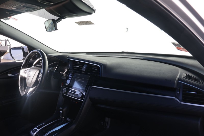 Honda Civic Sedan Vehicle Full-screen Gallery Image 18