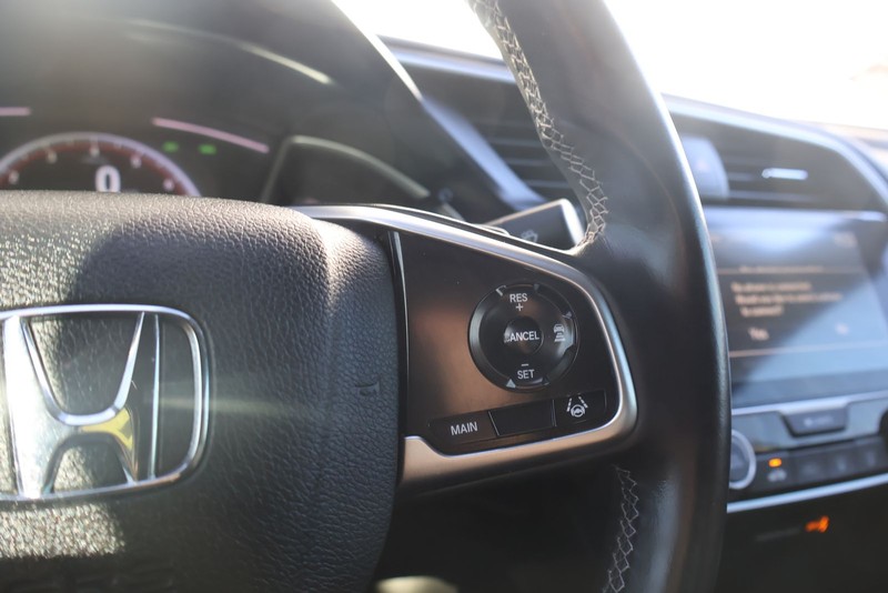 Honda Civic Sedan Vehicle Full-screen Gallery Image 25