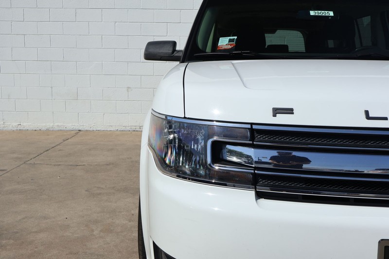 Ford Flex Vehicle Full-screen Gallery Image 03