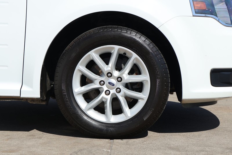 Ford Flex Vehicle Full-screen Gallery Image 13