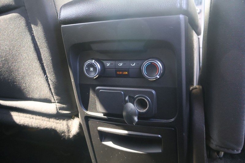 Ford Flex Vehicle Full-screen Gallery Image 23