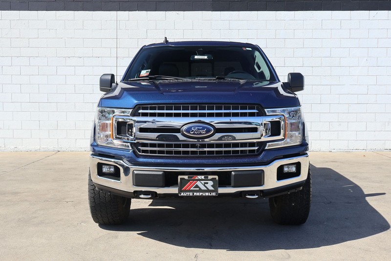 Ford F-150 Vehicle Full-screen Gallery Image 02