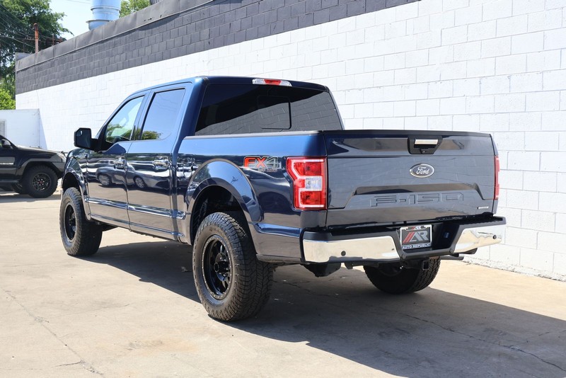 Ford F-150 Vehicle Full-screen Gallery Image 09