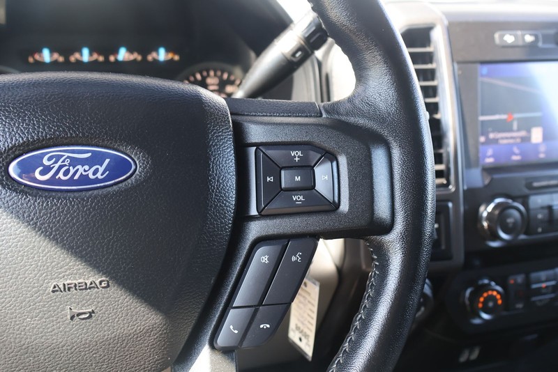 Ford F-150 Vehicle Full-screen Gallery Image 27