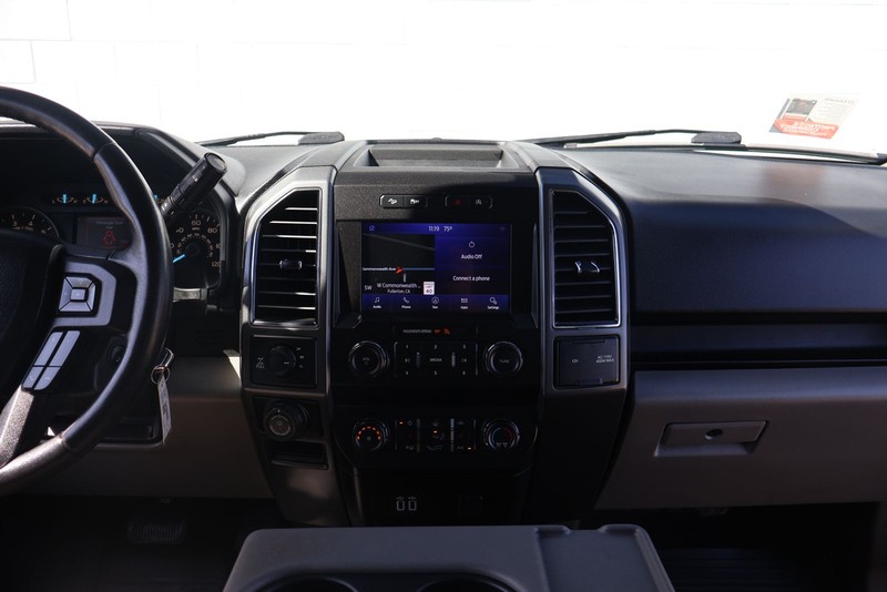 Ford F-150 Vehicle Full-screen Gallery Image 28