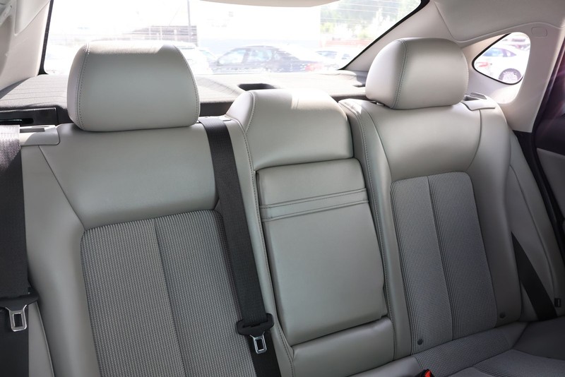 Buick Verano Vehicle Full-screen Gallery Image 21