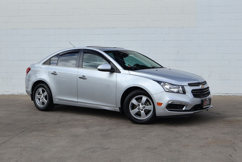 Chevrolet Cruze Vehicle Full-screen Gallery Image 01