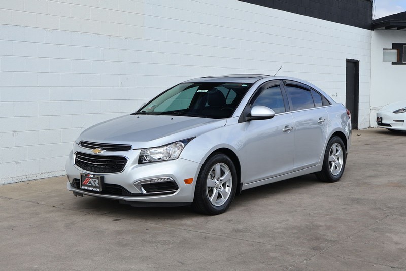 Chevrolet Cruze Vehicle Full-screen Gallery Image 11