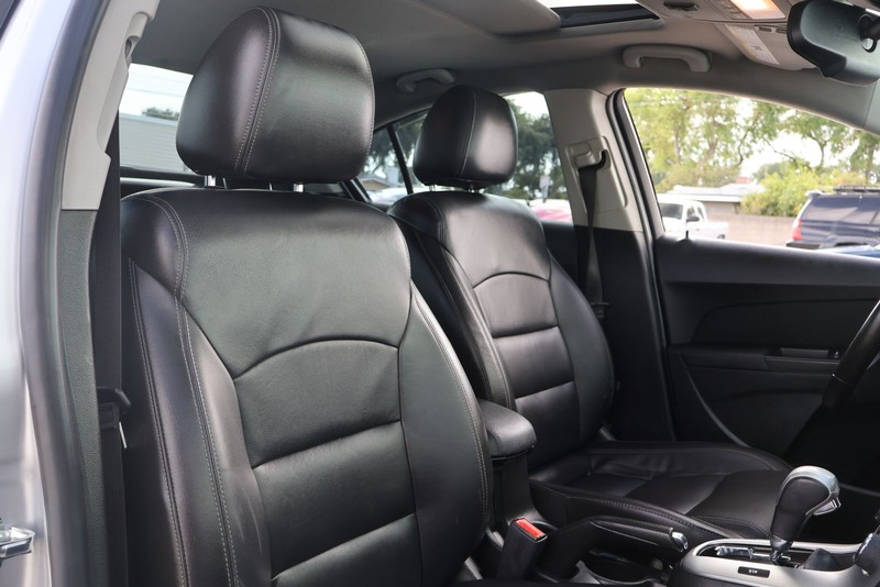 Chevrolet Cruze Vehicle Full-screen Gallery Image 20