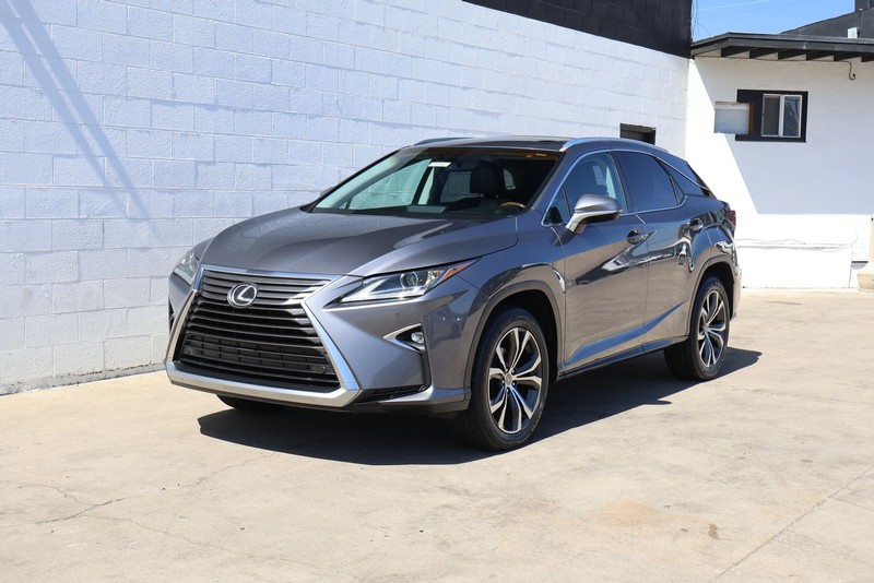 Lexus RX 350 Vehicle Full-screen Gallery Image 12