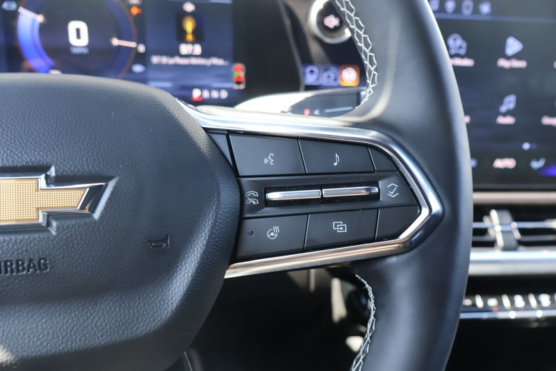 Chevrolet Equinox EV Vehicle Full-screen Gallery Image 26