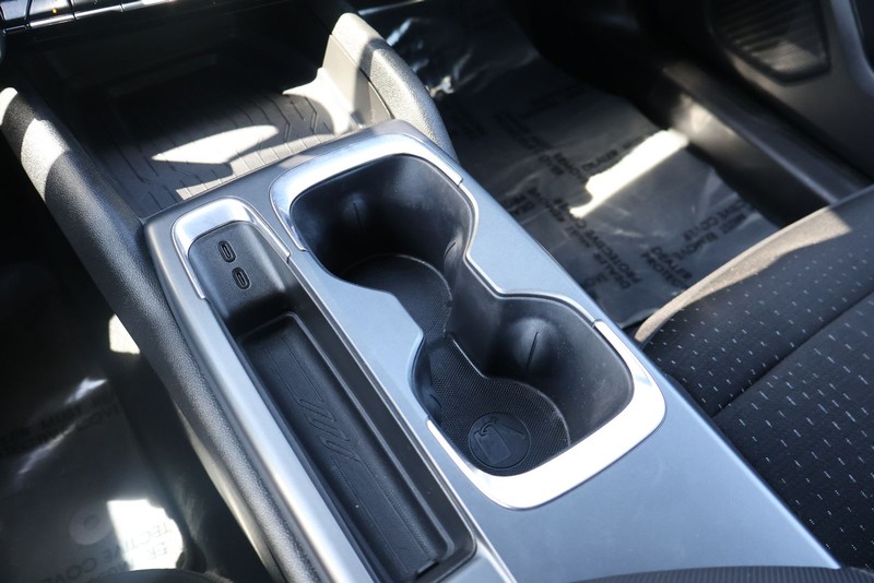 Chevrolet Equinox EV Vehicle Full-screen Gallery Image 32