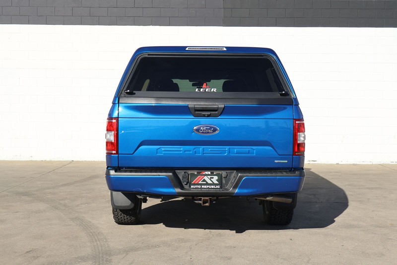 Ford F-150 Vehicle Full-screen Gallery Image 06