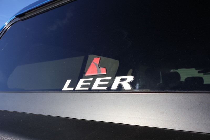 Ford F-150 Vehicle Full-screen Gallery Image 09