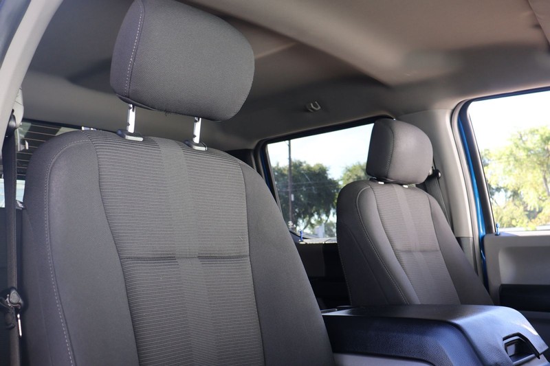 Ford F-150 Vehicle Full-screen Gallery Image 20