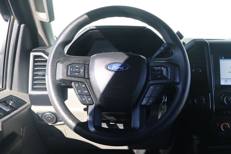 Ford F-150 Vehicle Full-screen Gallery Image 26