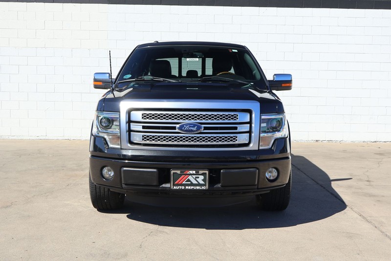 Ford F-150 Vehicle Full-screen Gallery Image 03