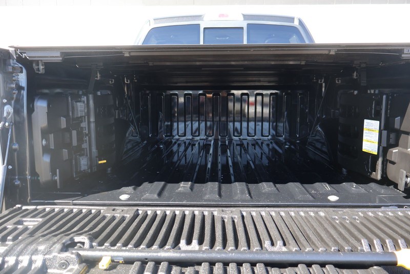 Ford F-150 Vehicle Full-screen Gallery Image 08