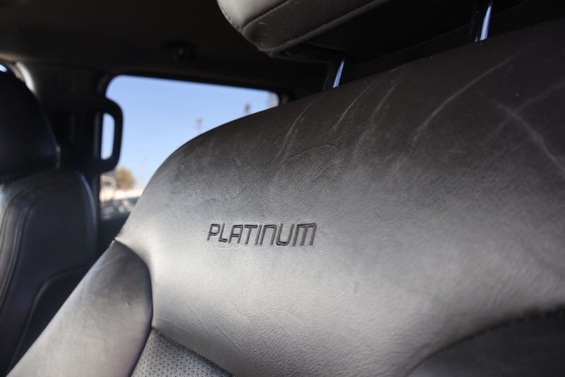 Ford F-150 Vehicle Full-screen Gallery Image 19