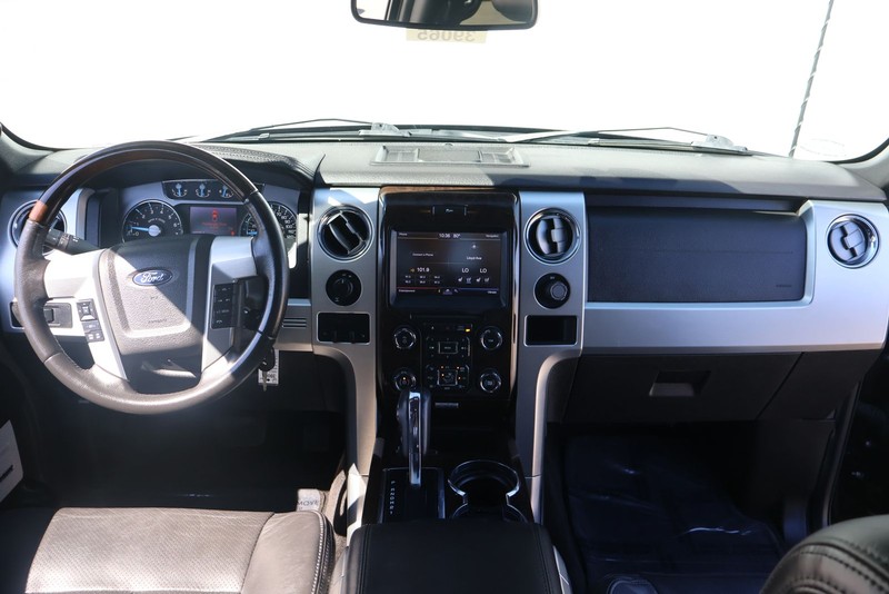 Ford F-150 Vehicle Full-screen Gallery Image 24