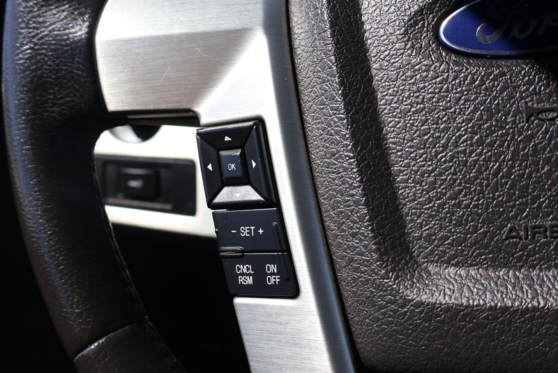 Ford F-150 Vehicle Full-screen Gallery Image 27